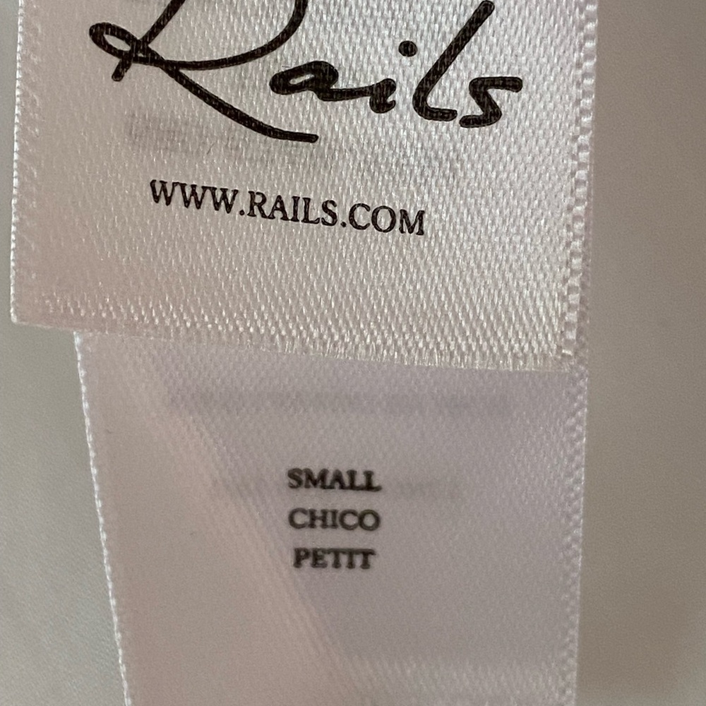 Rails
Dari Embroidered-Sleeve Blouse - Picture 7 of 10